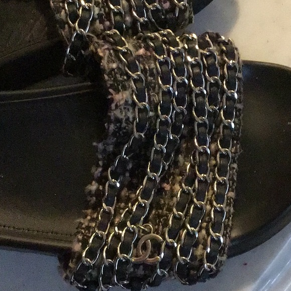 Chanel slides - Picture 3 of 5